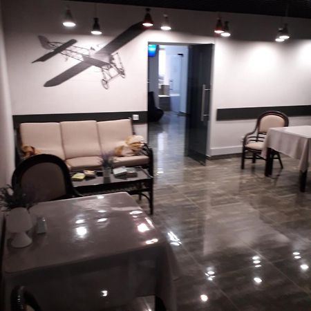 Apart-Hotel Sky Yuzhne Bagian luar foto