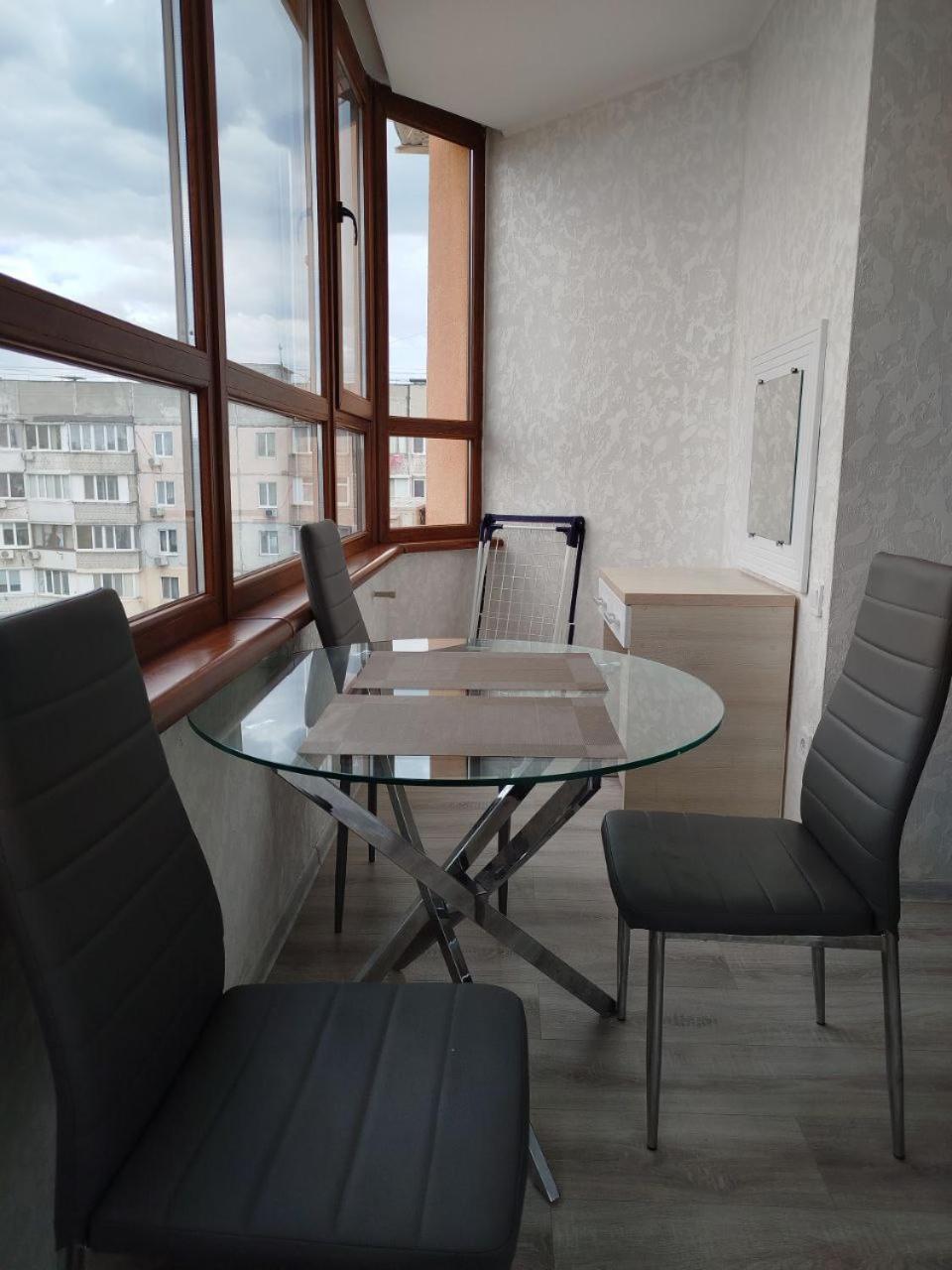 Apart-Hotel Sky Yuzhne Bagian luar foto
